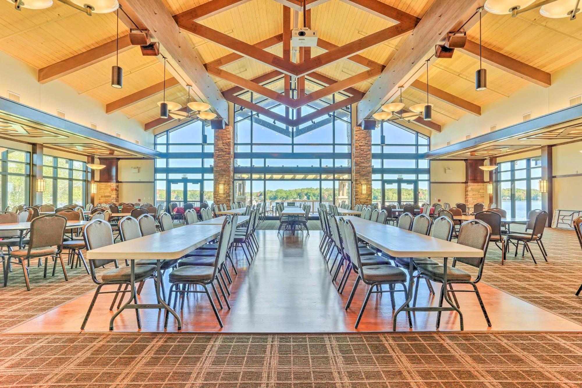 Poconos Hideaway In Arrowhead With Game Room!