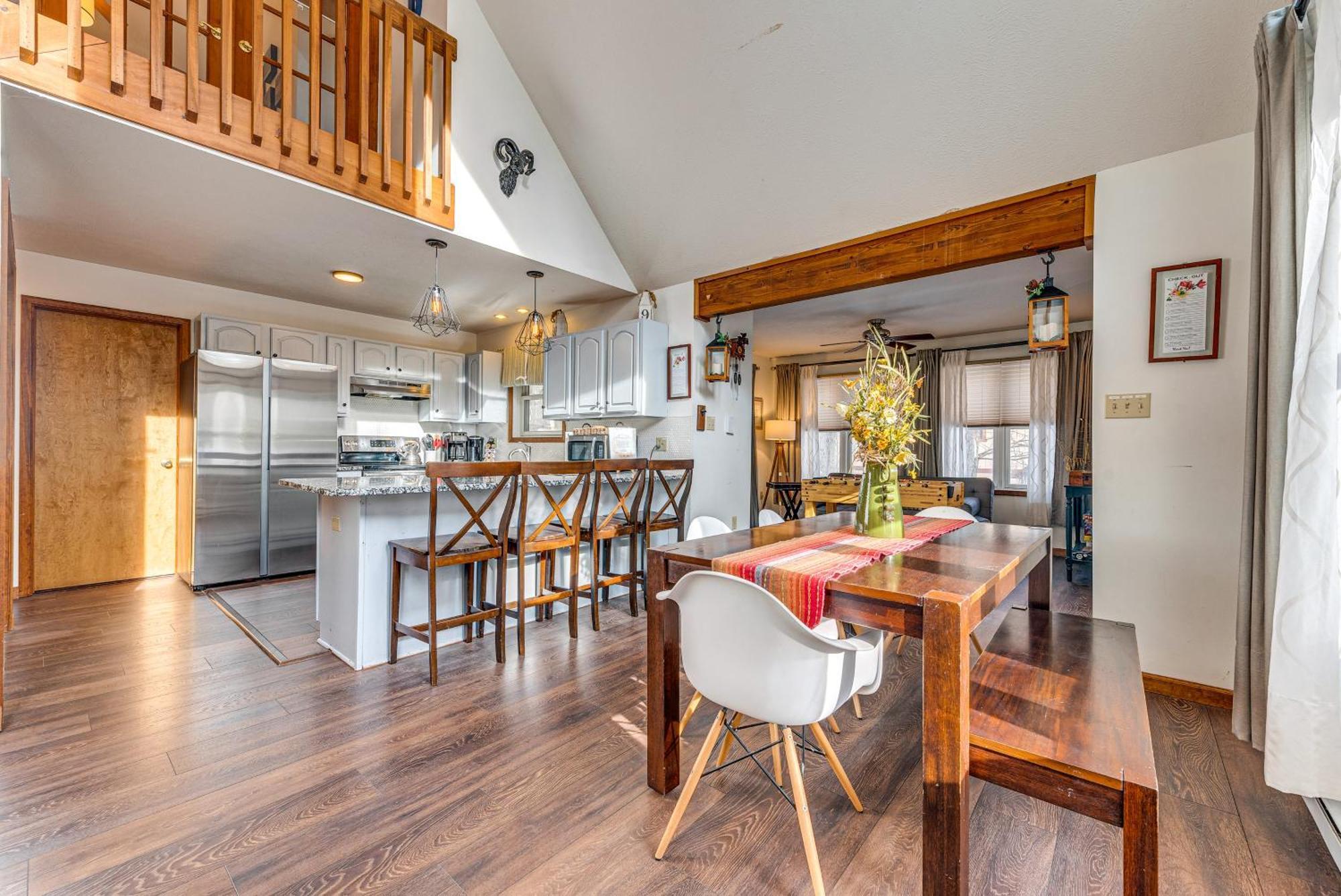 Holiday home Poconos Hideaway In Arrowhead With Game Room! Pocono Lake