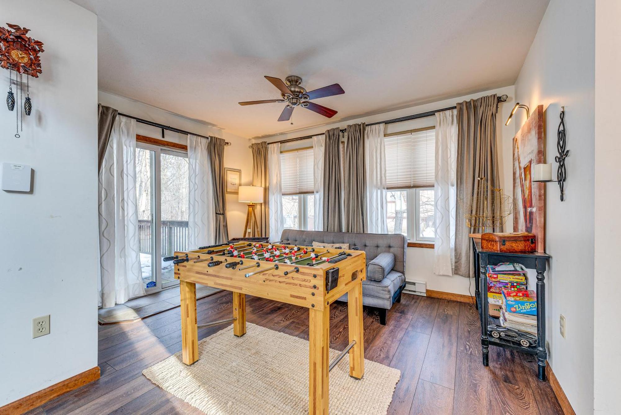 Holiday home Poconos Hideaway In Arrowhead With Game Room! *